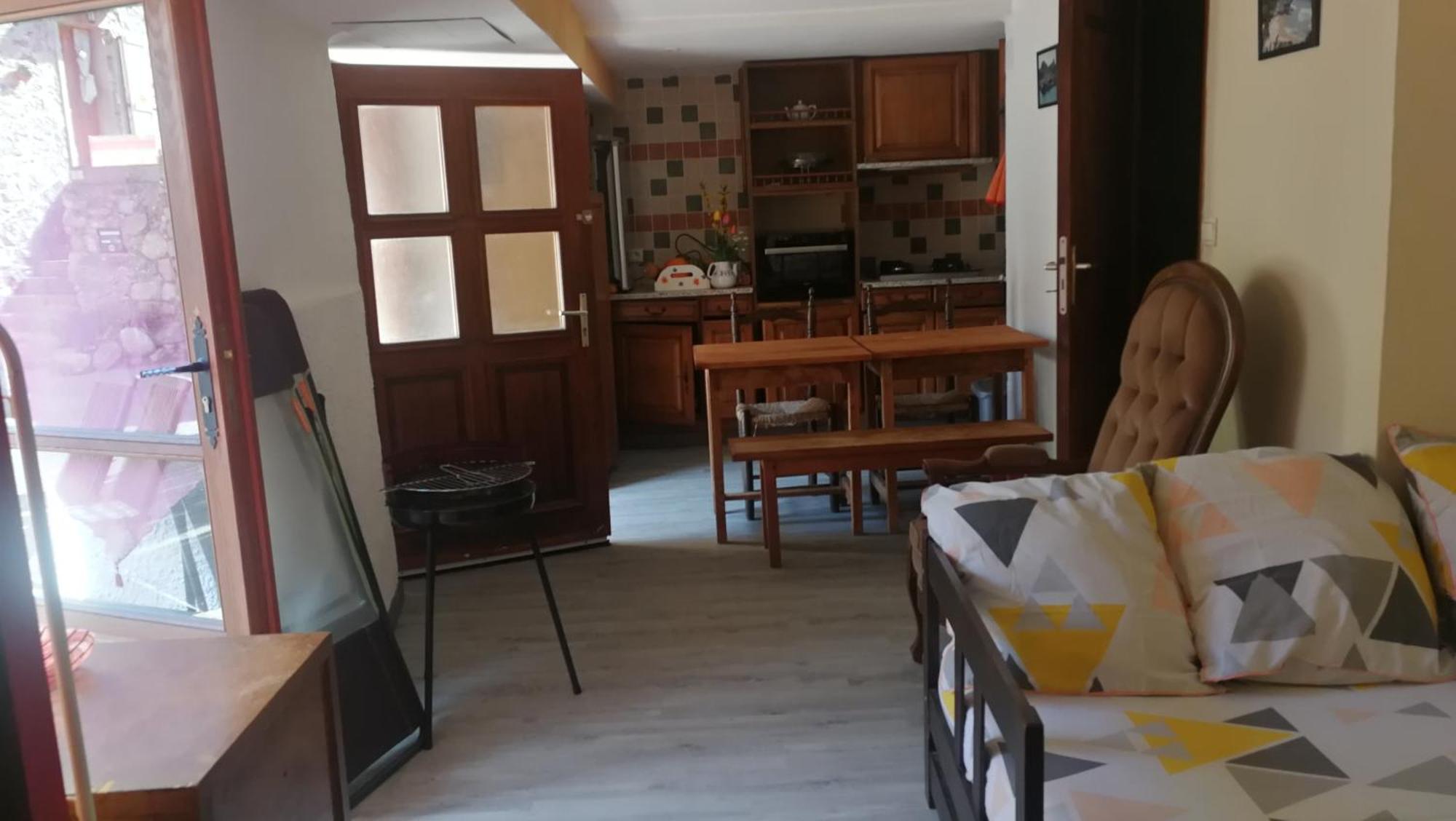 Hotel La Cirerole Casteil Zewnętrze zdjęcie