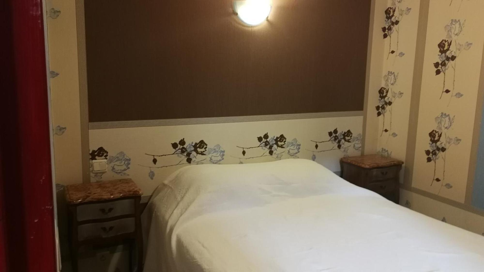 Hotel La Cirerole Casteil Zewnętrze zdjęcie
